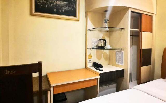 MV Hotel RedPartner