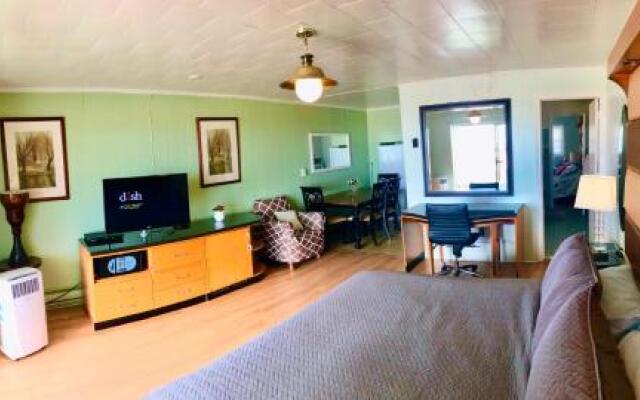 The Colony Apartments