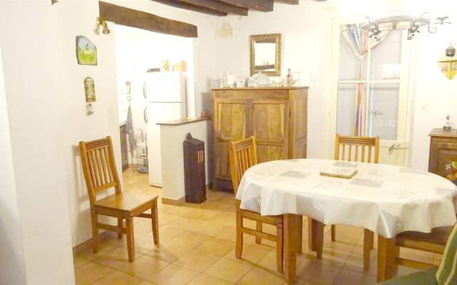 House With 2 Bedrooms in Monieux, With Wonderful Mountain View and Fur