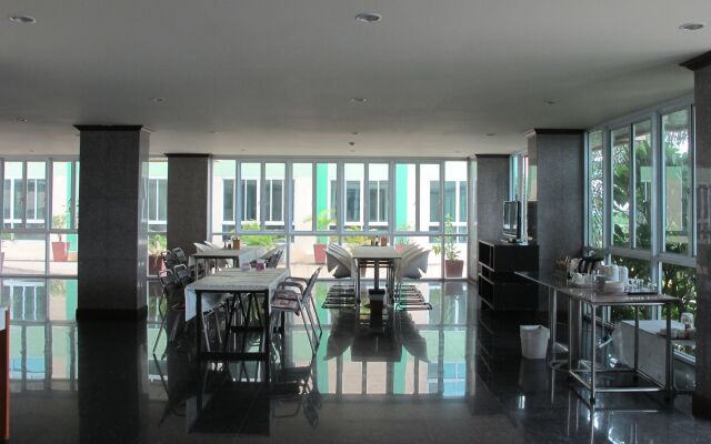 Chateau Vista Serviced apartment