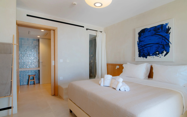 Apeiron Blue Santorini - Sustainable Adults Only 14+