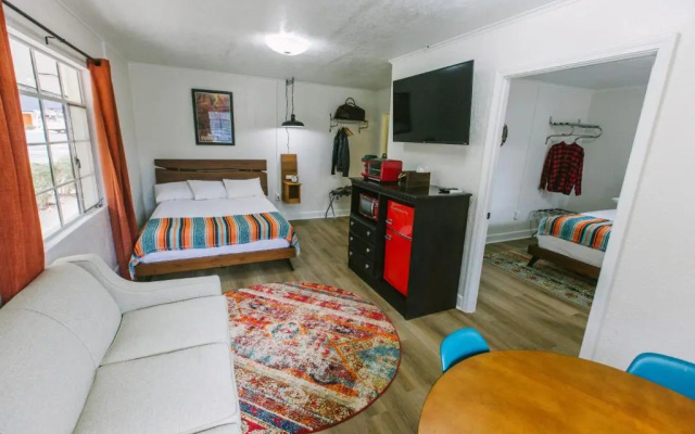 Route 19 Inn