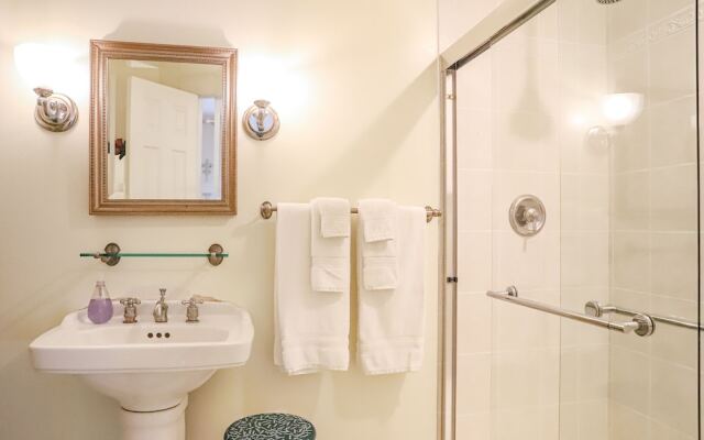 The Charlotte Hotel & Restaurant