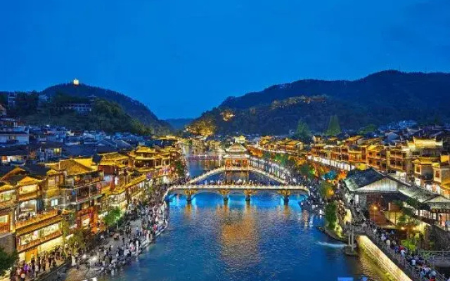Yunju Select Homestay