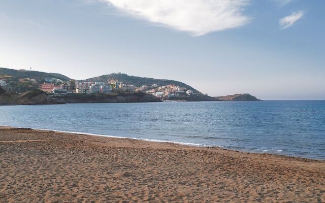 Niriides Beach Hotel