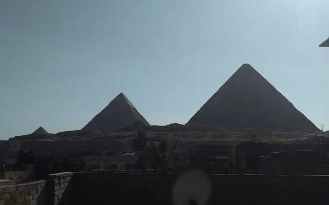 Happy day pyramids view