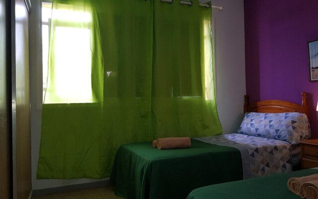 Low Cost Rooms Las Llaves 4