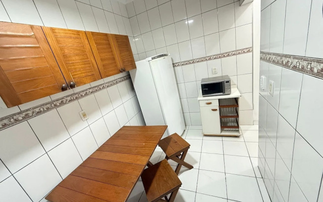 Pé na Areia Praia da Guilhermina IV