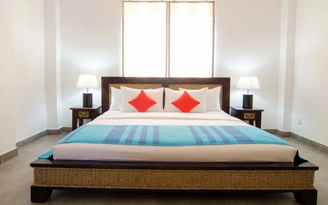 St. Lachlan Hotel & Suites