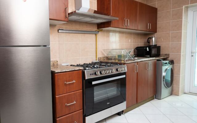 Nasma Luxury Stays - Marina Pinnacle