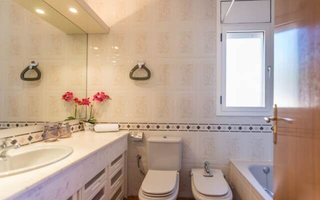 HomeHolidaysRentals Aube - Costa Barcelona