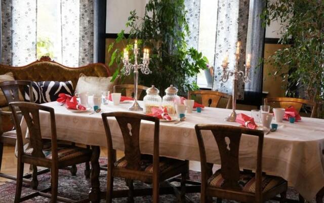 Jernvagshotellet Bed & Breakfast