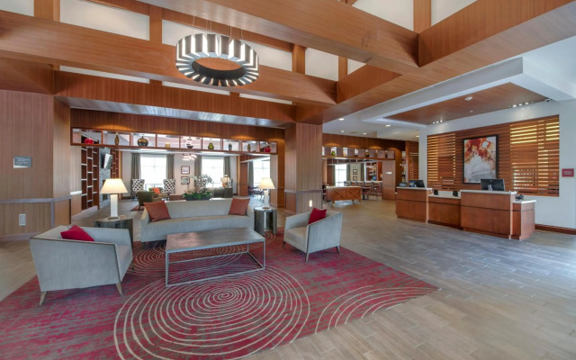 DoubleTree by Hilton Raleigh - Cary
