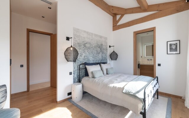 Villa Azalea by The Pearls Collection