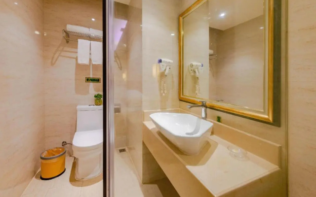 Vienna Hotel (Shenzhen Buji Metro Station)