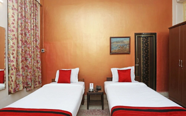OYO 11896 Marble Palace Guest House