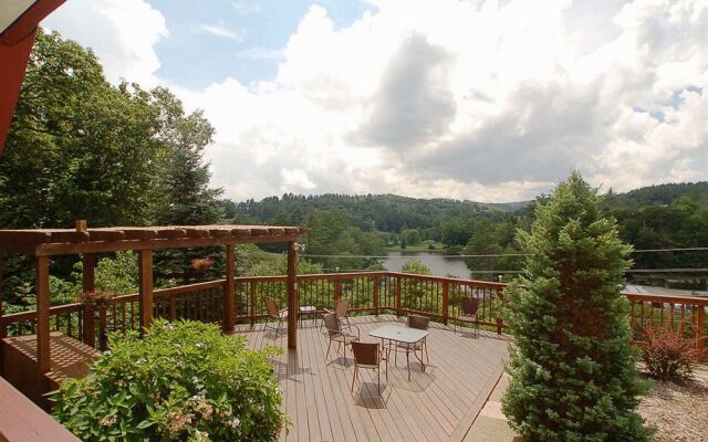 Cliff Dwellers Inn