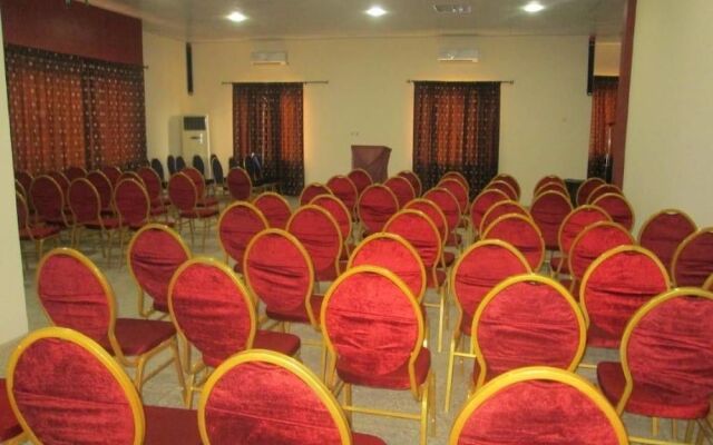 Joy House Hotel and Suites