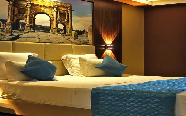 LB Suites Hotel