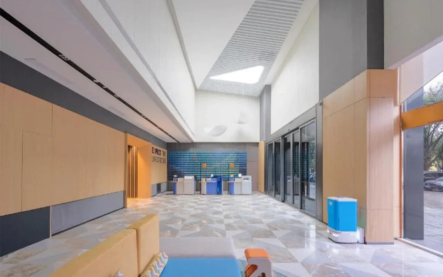 Holiday Inn Express Xiamen Jimei New Town by IHG