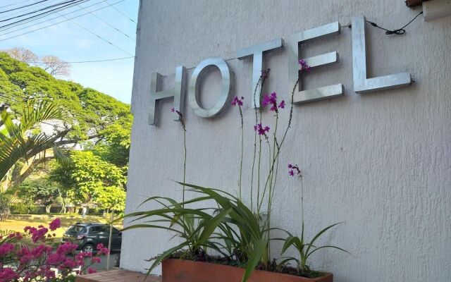 Hotel PSA Pampalinda