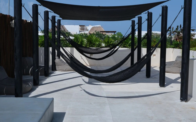 Tuluna Pb A-25 By Lockey