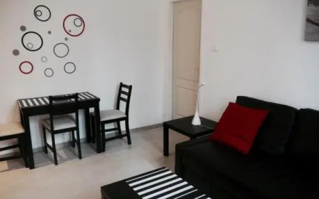 Inner-City Flat (Adults Only)