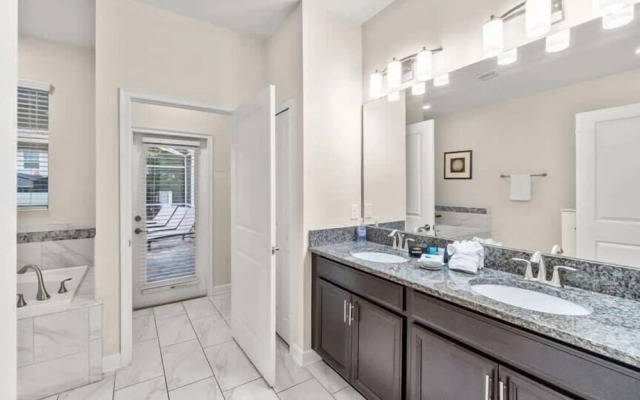 Coastal Paradise 8BR Disney Villa