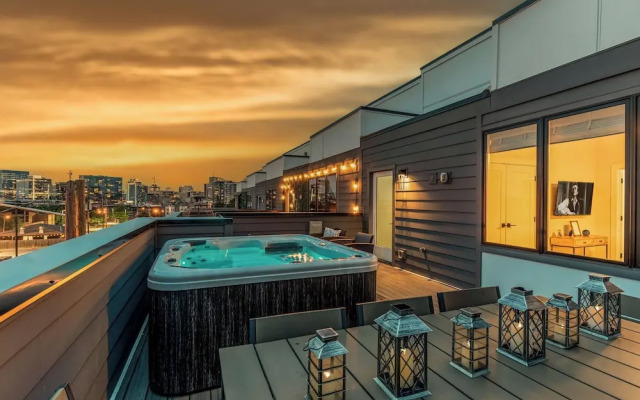 Luxe-tennessee Row-heart of Gulch-mins to Broadway