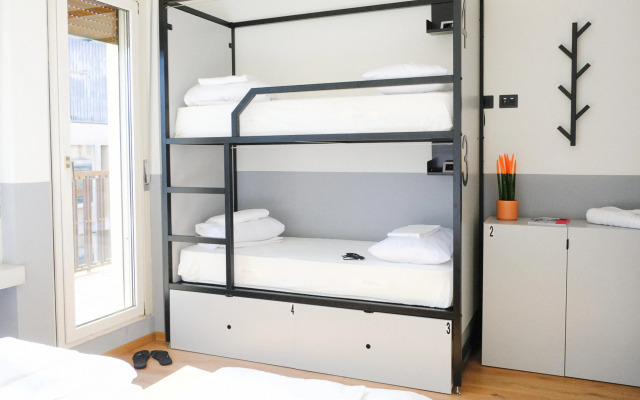 Hotello Hostel