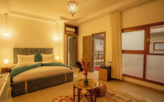 Riad kenza