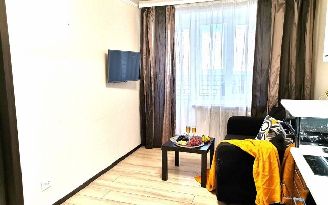 Апартаменты на улице Широтная в Тюмени отзывы, цены и фото номеров - забронировать гостиницу на улице Широтная онлайн Тюмень вестибюль