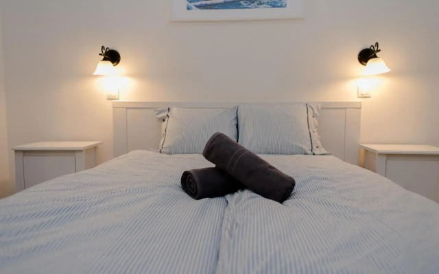Apartment Florenc with 3-bathrooms & bedrooms
