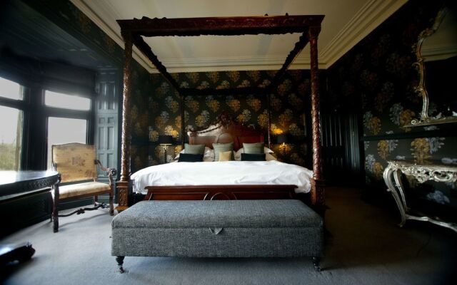 Mitton Hall