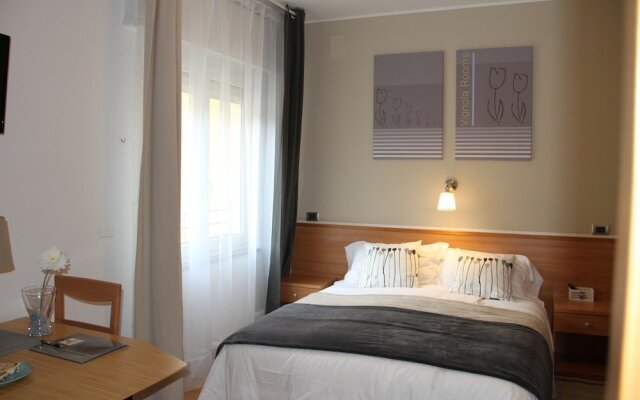 Vignola Rooms Avio