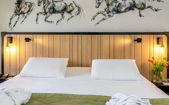 Mercure Bords De Loire Saumur