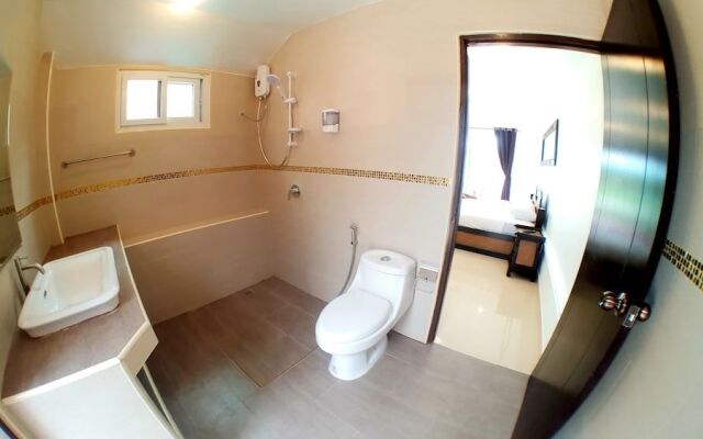 JOOPLAND Luxury Pool Villa Pattaya Walking Street 6 Bedrooms