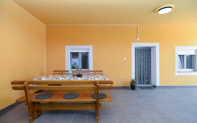 House 1411