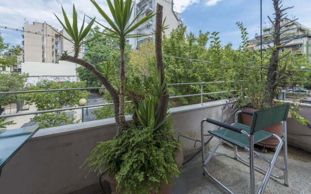 Metaxourgio Luxury Suite