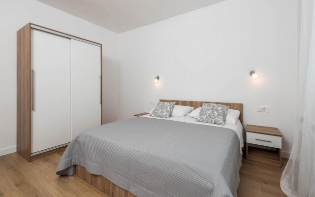 Awesome Apartment in Kampor With Wifi and 1 Bedrooms