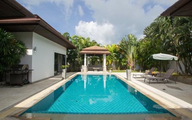 Boutique 3BR Pool Villa White Cove Rawai
