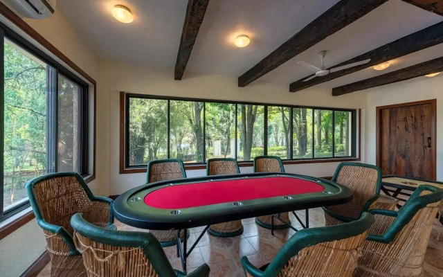 SaffronStays Foresta By The Lake, Kamshet