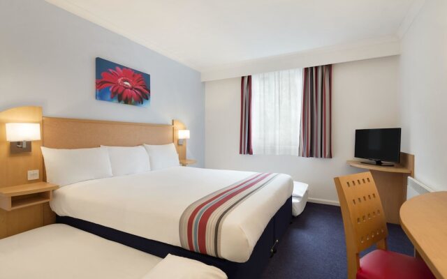 Ramada Wakefield