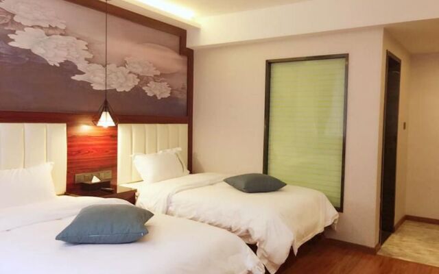 Zhu Ying Art Hotel