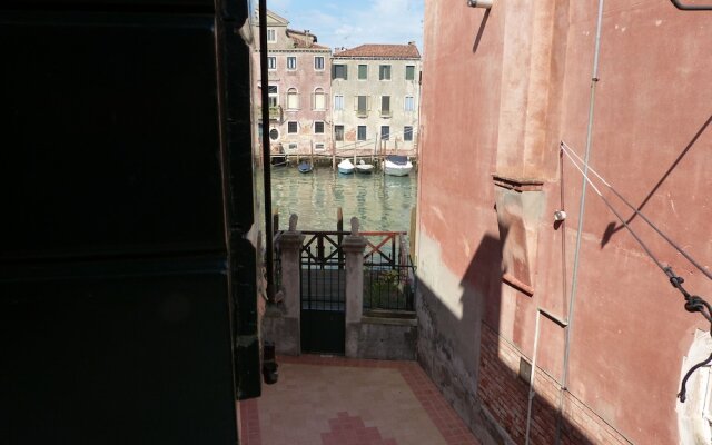 Veneziacentopercento Rooms & Apartments