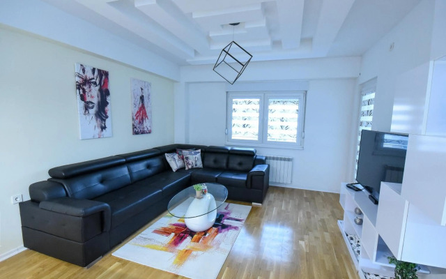 Luxury "Cube" Apartment