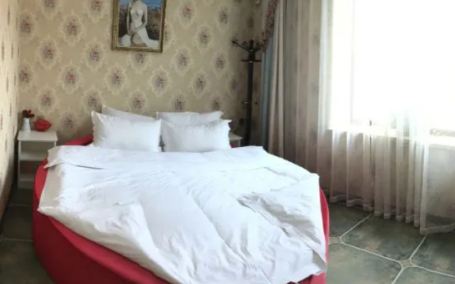 Qixi Hotel, Luohe