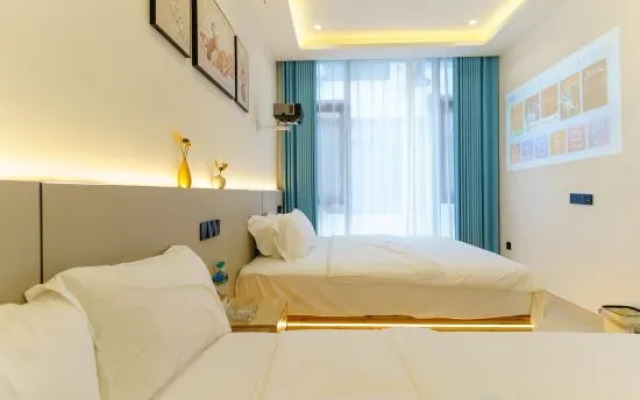 Yilu Homestay (Huangling Scenic Area Branch)