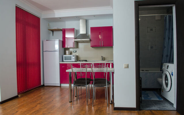 Apart-hotel Mirniy