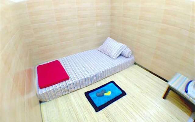 Hannah Room - Female Room Only